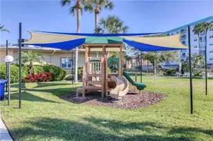 14901 Sovereign Dr, Largo, FL 33774 - Photo 45