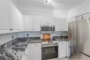 4304 Bayside Village Dr, Tampa, FL 33615 - Photo 7