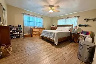 3624 Abington Ave S, Saint Petersburg, FL 33711 - Photo 15