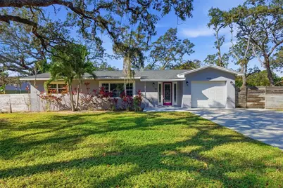 5080 Oaklawn Lane, Saint Petersburg, FL 33708 - Photo 1