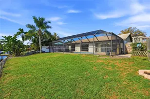 1326 Flotilla Dr, Holiday, FL 34690 - Photo 11