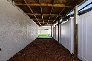 10918 Tail Feather Ct, Tampa, FL 33625 - Photo 13