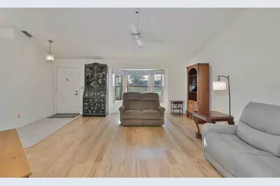 2023 New Bedford Drive, Sun City Center, FL 33573 - Photo 9