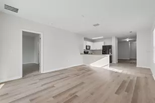 10125 Hawk Storm Ave, Tampa, FL 33610 - Photo 15