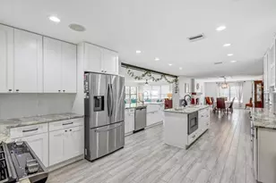 4710 Stearns Rd, Valrico, FL 33596 - Photo 9