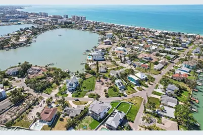 15825 Redington Drive, Redington Beach, FL 33708 - Photo 3