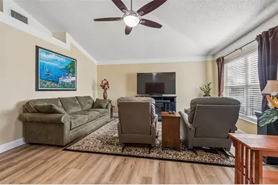 11029 Streamside Drive, Tampa, FL 33624 - Photo 9