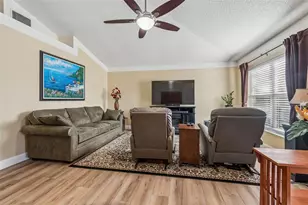 11029 Streamside Dr, Tampa, FL 33624 - Photo 9