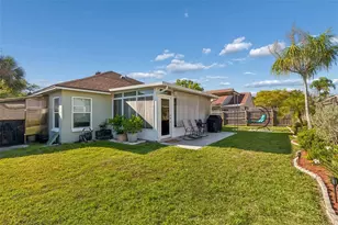 11029 Streamside Dr, Tampa, FL 33624 - Photo 45