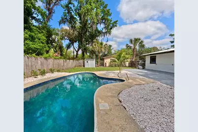 1103 N Pennsylvania Avenue, Plant City, FL 33563 - Photo 17