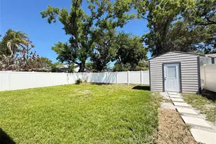 8027 N Newport Ave, Tampa, FL 33604 - Photo 17