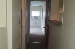 5853 Pine St, New Port Richey, FL 34652 - Photo 13