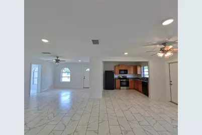 1004 S Empire Street, Plant City, FL 33563 - Photo 7