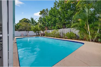 1334 59th Street N, Saint Petersburg, FL 33710 - Photo 25