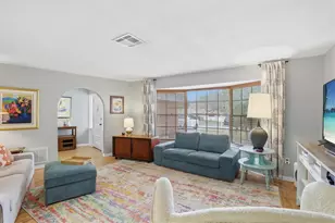 1143 Lancer Ln, Tarpon Springs, FL 34689 - Photo 5