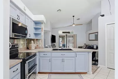 10494 Desert Sparrow Avenue, Weeki Wachee, FL 34613 - Photo 15