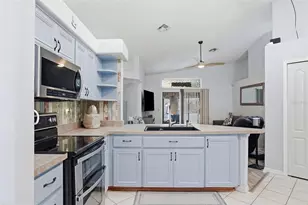 10494 Desert Sparrow Ave, Weeki Wachee, FL 34613 - Photo 15