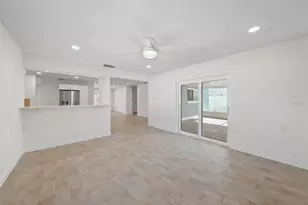 11441 47th Ave N, Saint Petersburg, FL 33708 - Photo 9