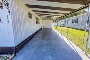 5330 Betmar Dr, Zephyrhills, FL 33542 - Photo 5