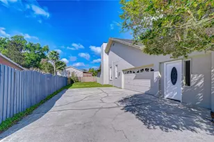 3006 Drakes Landing Ct, Valrico, FL 33596 - Photo 35