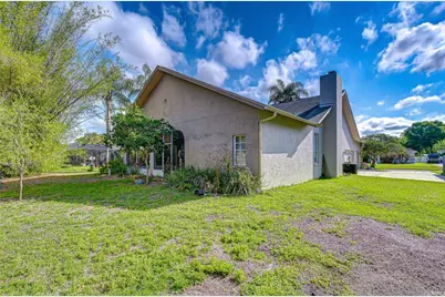 3006 Drakes Landing Court, Valrico, FL 33596 - Photo 3