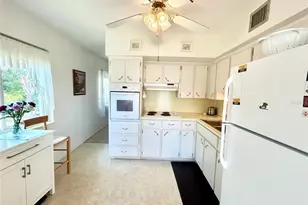 2447 Ecuadorian Way, Clearwater, FL 33763 - Photo 7