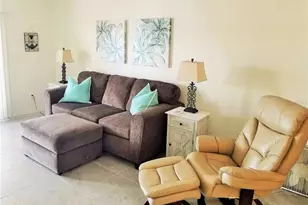 169 Pompano Dr SE, Saint Petersburg, FL 33705 - Photo 7