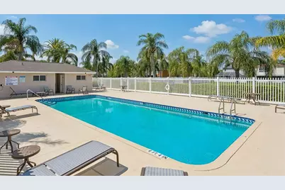 425 Kensington Lake Circle, Brandon, FL 33511 - Photo 27