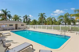 425 Kensington Lake Cir, Brandon, FL 33511 - Photo 27