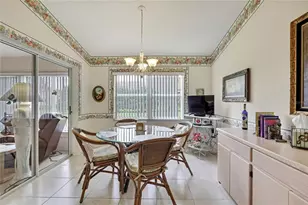 2353 Summercrest Ln, Spring Hill, FL 34606 - Photo 9