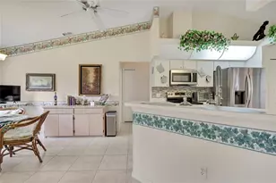 2353 Summercrest Ln, Spring Hill, FL 34606 - Photo 7