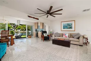 9298 Sun Isle Dr NE, Saint Petersburg, FL 33702 - Photo 7
