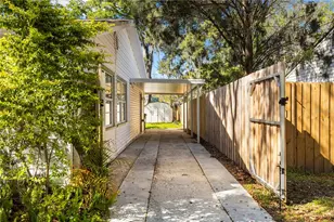 815 W Lowry Ln, Tampa, FL 33604 - Photo 7