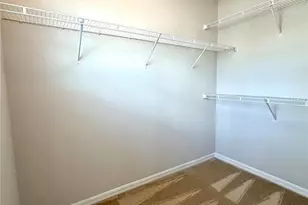 4710 Ashburn Pond Way, Tampa, FL 33610 - Photo 9