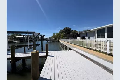 8434 Boxwood Drive, Tampa, FL 33615 - Photo 17