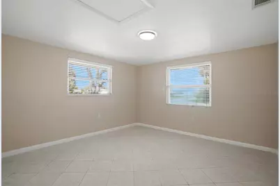 5015 Pelican Drive, New Port Richey, FL 34652 - Photo 13