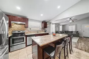 6003 S Himes Ave, Tampa, FL 33611 - Photo 11