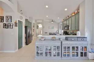 5223 Clover Mist Dr, Apollo Beach, FL 33572 - Photo 11