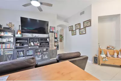 5223 Clover Mist Drive, Apollo Beach, FL 33572 - Photo 7