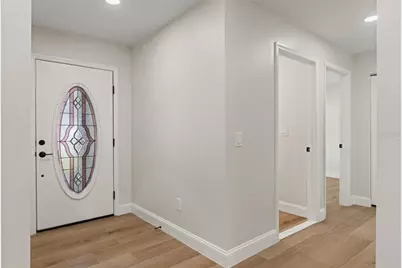 10221 N Woodmere Road, Tampa, FL 33617 - Photo 7