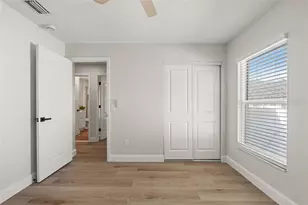 10221 N Woodmere Rd, Tampa, FL 33617 - Photo 33