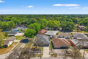 10221 N Woodmere Rd, Tampa, FL 33617 - Photo 39