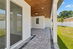 1810 W Erna Dr, Tampa, FL 33603 - Photo 45
