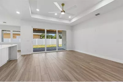 1810 W Erna Drive, Tampa, FL 33603 - Photo 11