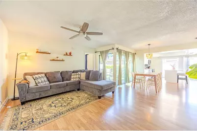 10002 Oakengate Place, Tampa, FL 33624 - Photo 3