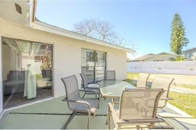 10002 Oakengate Place, Tampa, FL 33624 - Photo 29