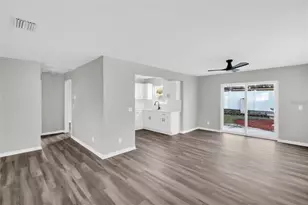 12392 Cumberland Dr, Largo, FL 33773 - Photo 11