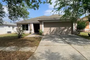 3136 Pine Top Dr, Valrico, FL 33594 - Photo 1