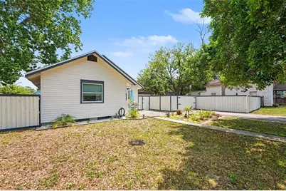 6385 31st Street North, Saint Petersburg, FL 33702 - Photo 3