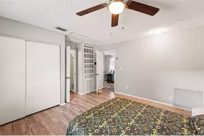 6385 31st Street North, Saint Petersburg, FL 33702 - Photo 17